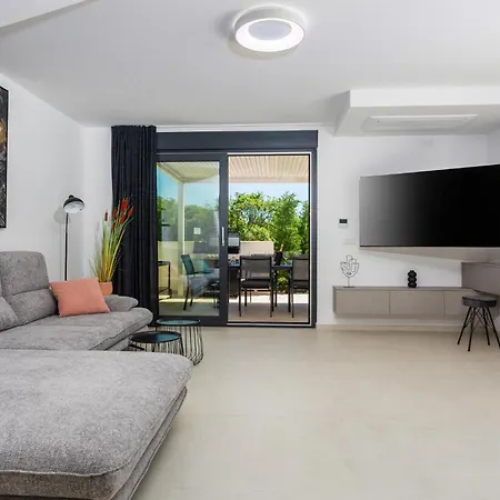 Cozy In * Linardići